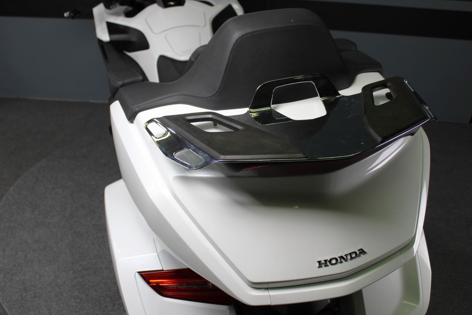 2018 Honda Gold Wing Tour in Portland, Oregon - Photo 19