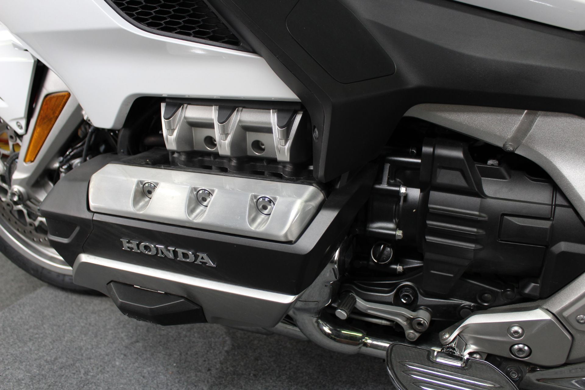2018 Honda Gold Wing Tour in Portland, Oregon - Photo 12