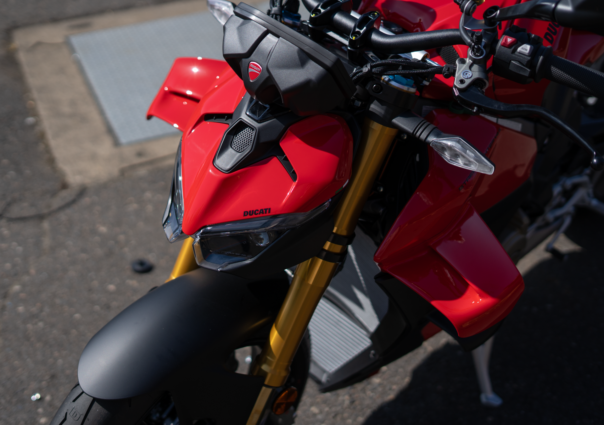 2025 Ducati Streetfighter V4 S in Portland, Oregon - Photo 2