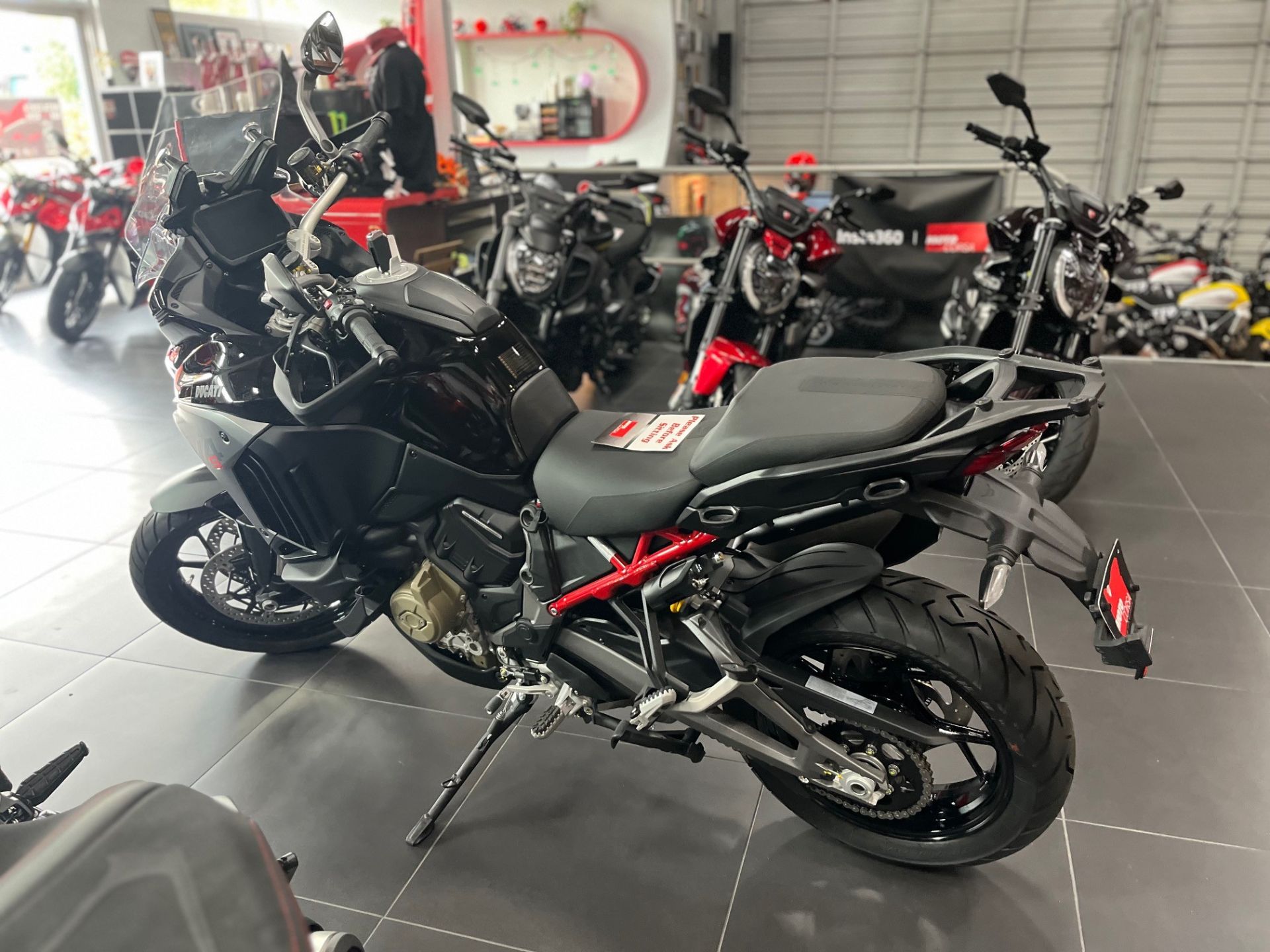 2025 Ducati Multistrada V4 S Travel & Radar in Portland, Oregon - Photo 5