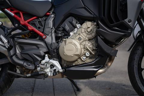 2025 Ducati Multistrada V4 S Travel & Radar in Portland, Oregon - Photo 2