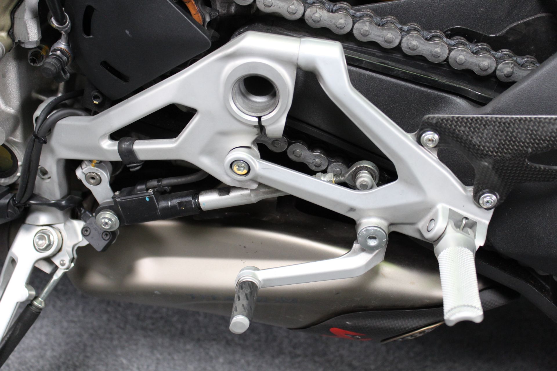 2021 Ducati Streetfighter V4 S in Portland, Oregon - Photo 17