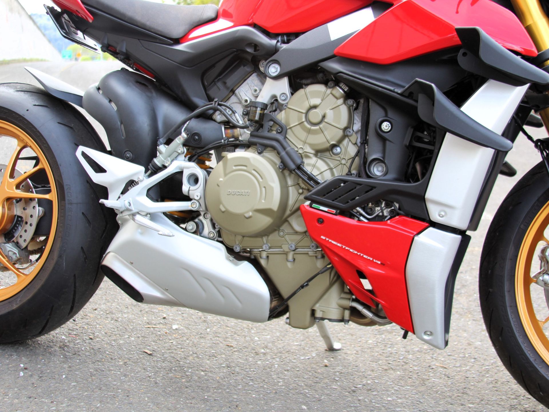 2021 Ducati Streetfighter V4 S in Portland, Oregon - Photo 15