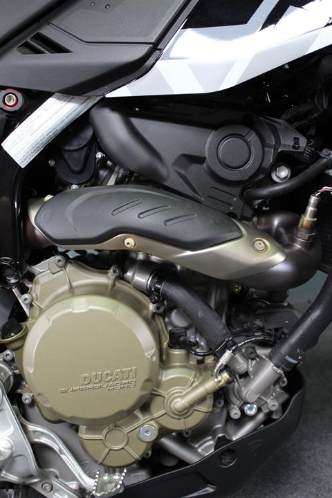 2024 Ducati Hypermotard 698 Mono RVE in Portland, Oregon - Photo 10
