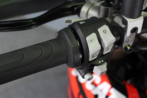 2024 Ducati Hypermotard 698 Mono RVE in Portland, Oregon - Photo 7