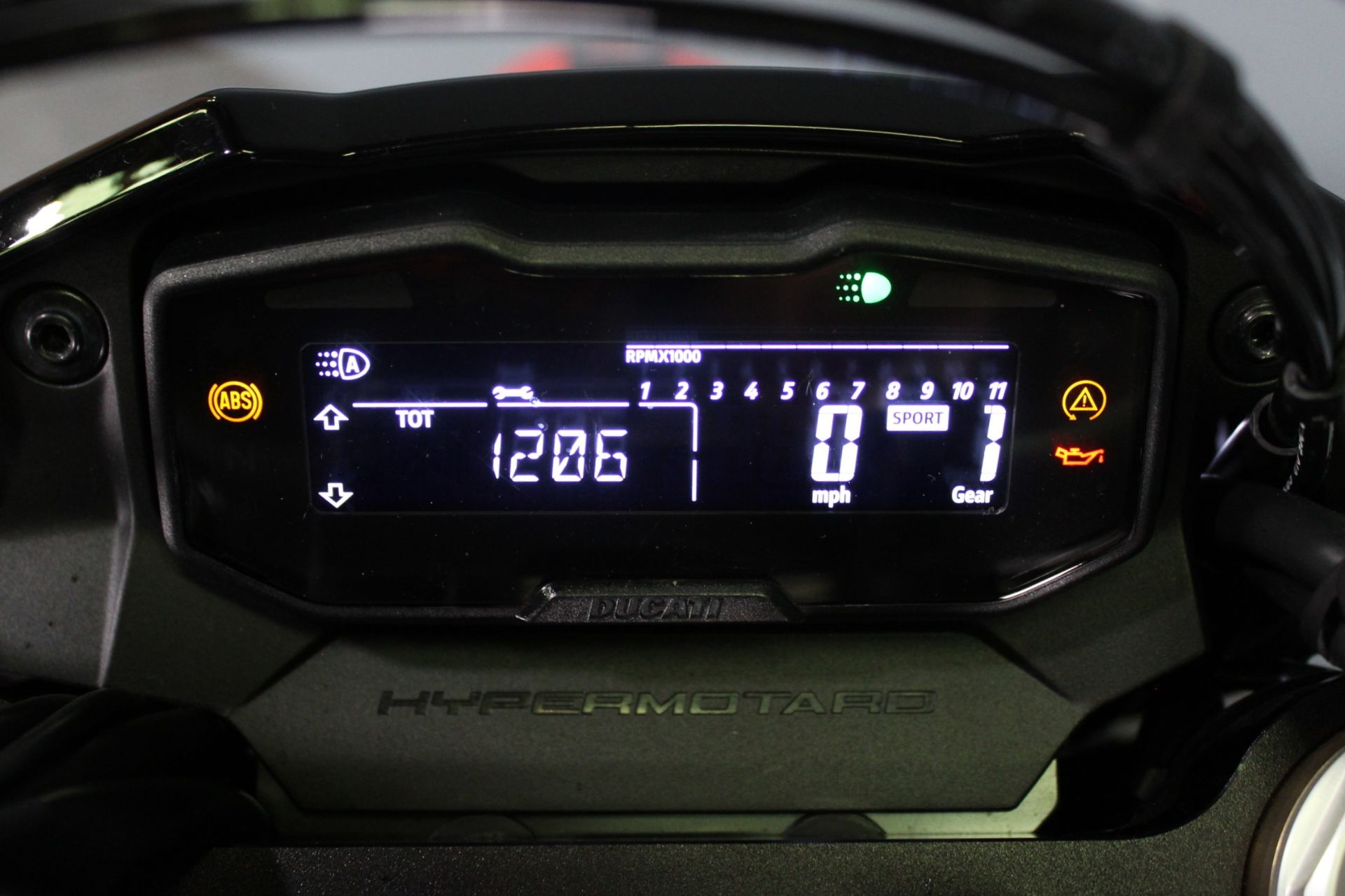 2024 Ducati Hypermotard 698 Mono RVE in Portland, Oregon - Photo 20