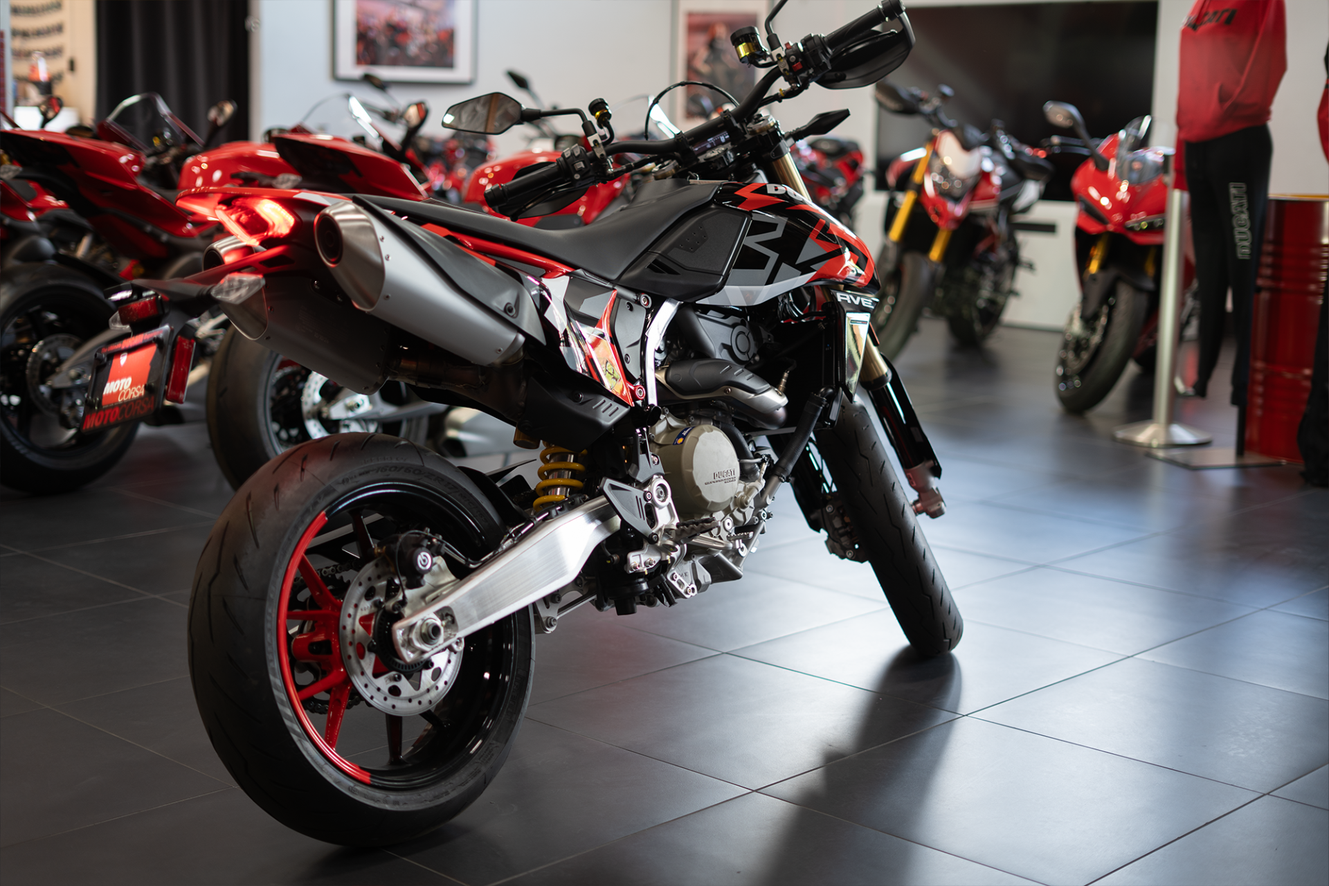 2024 Ducati Hypermotard 698 Mono RVE in Portland, Oregon - Photo 3