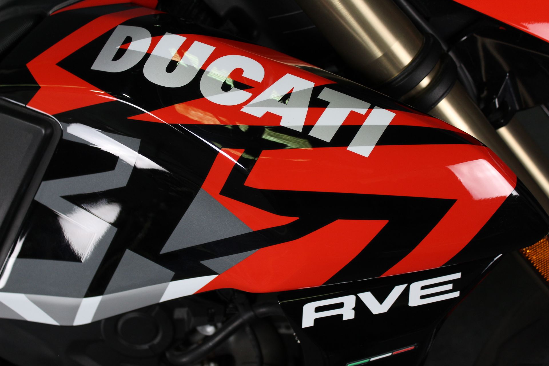 2024 Ducati Hypermotard 698 Mono RVE in Portland, Oregon - Photo 5