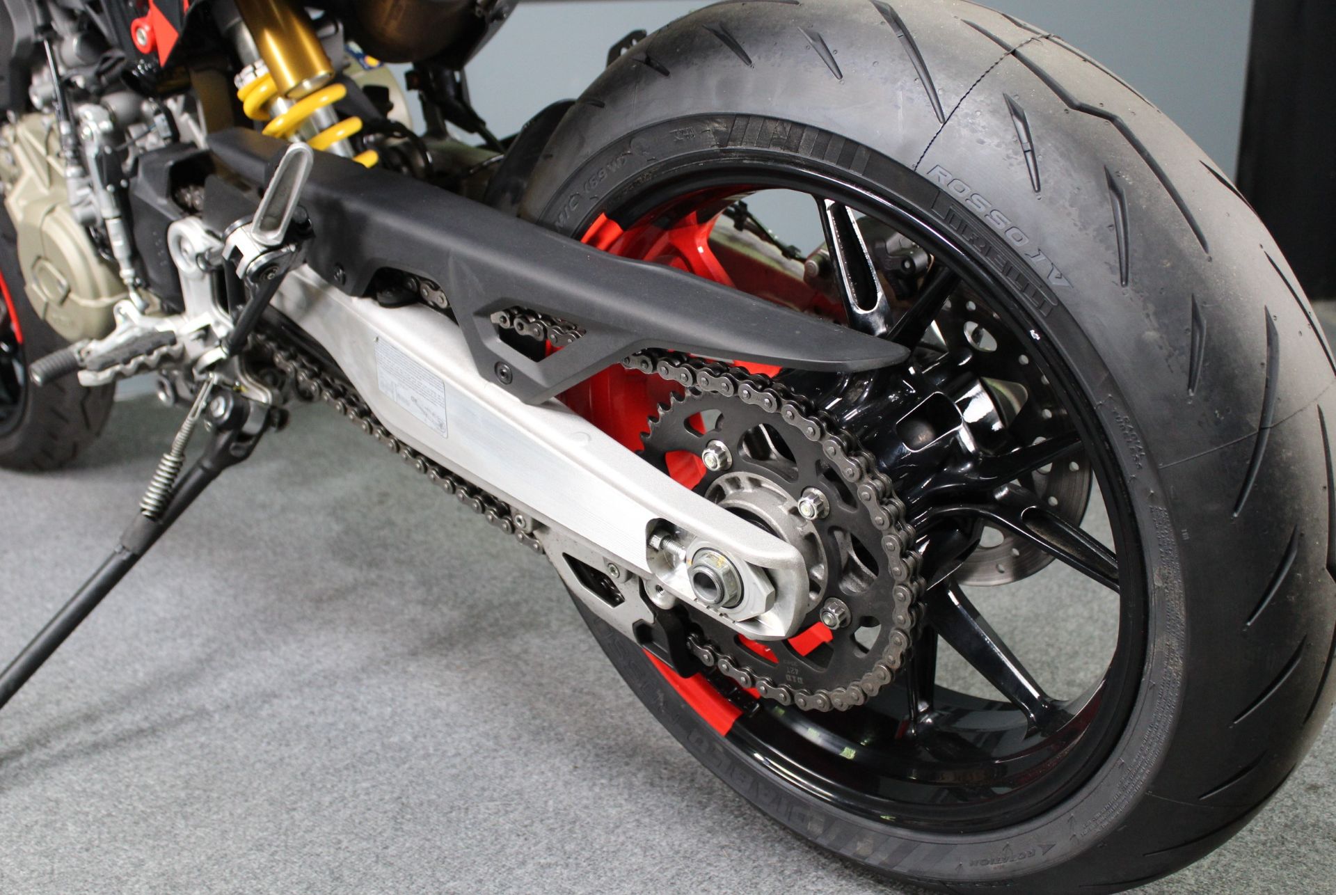 2024 Ducati Hypermotard 698 Mono RVE in Portland, Oregon - Photo 18