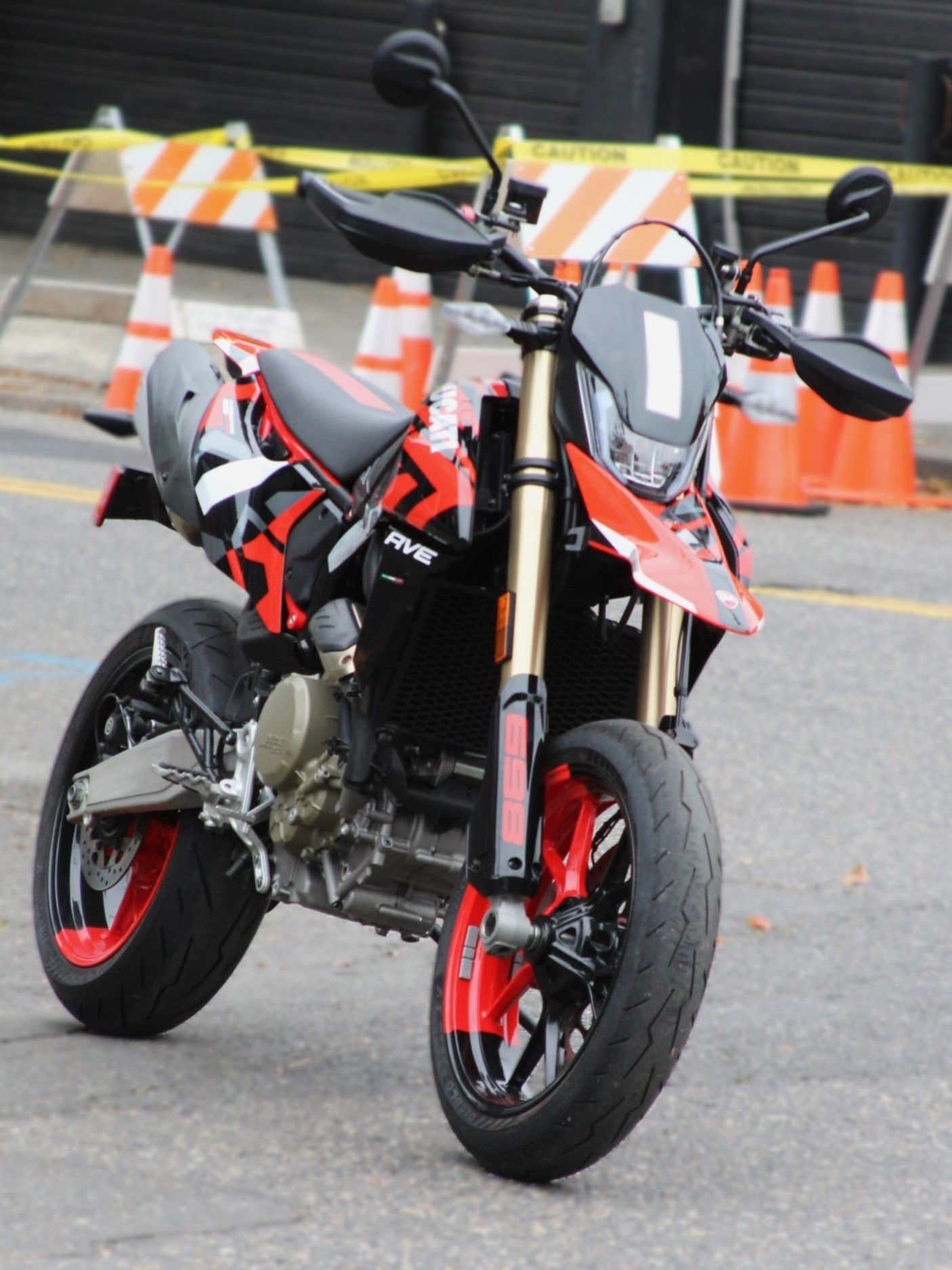 2024 Ducati Hypermotard 698 Mono RVE in Portland, Oregon - Photo 1