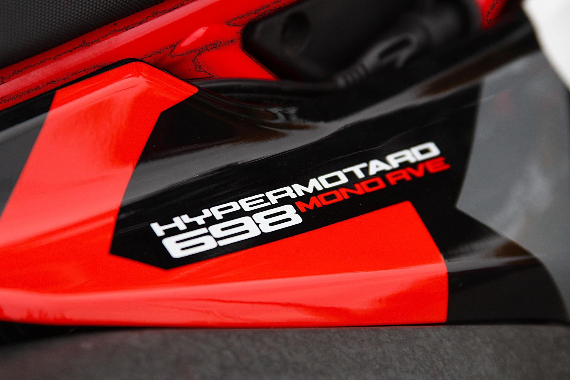 2024 Ducati Hypermotard 698 Mono RVE in Portland, Oregon - Photo 4