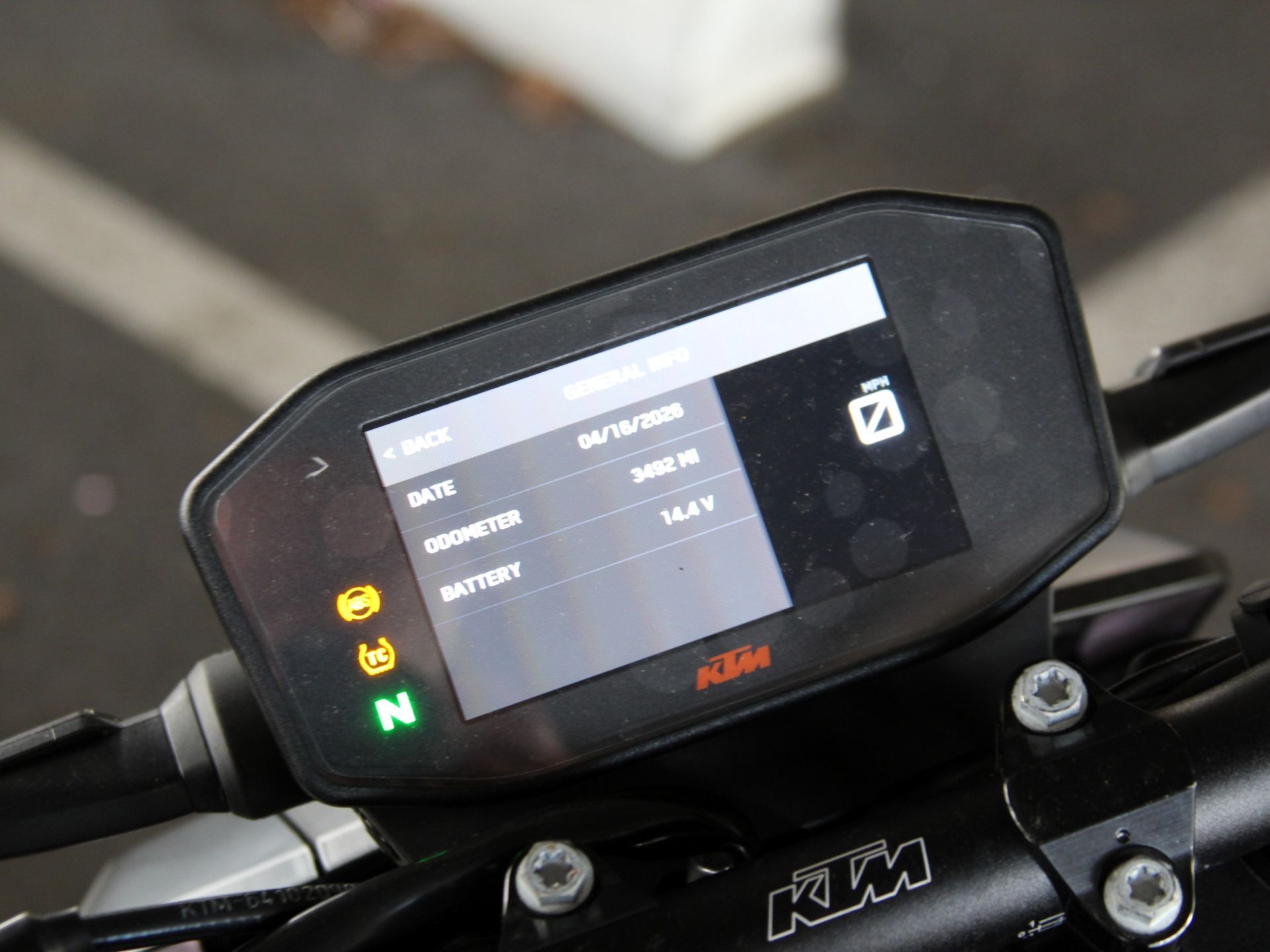 2022 KTM 890 Duke in Portland, Oregon - Photo 5