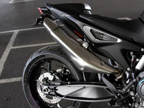 2022 KTM 890 Duke in Portland, Oregon - Photo 16