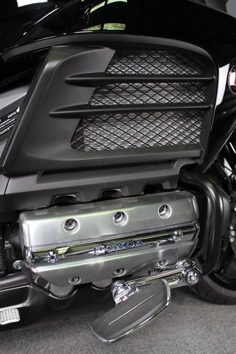 2014 Honda Gold Wing® Valkyrie® ABS in Portland, Oregon - Photo 9