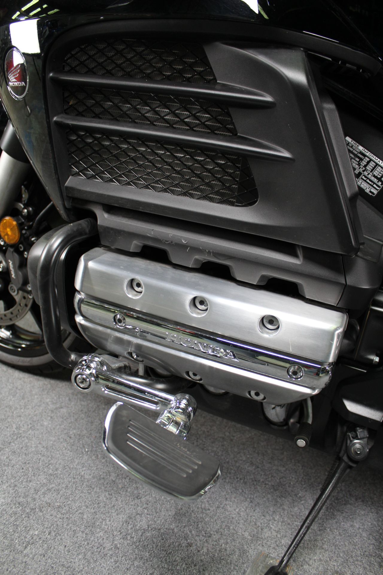 2014 Honda Gold Wing® Valkyrie® ABS in Portland, Oregon - Photo 10