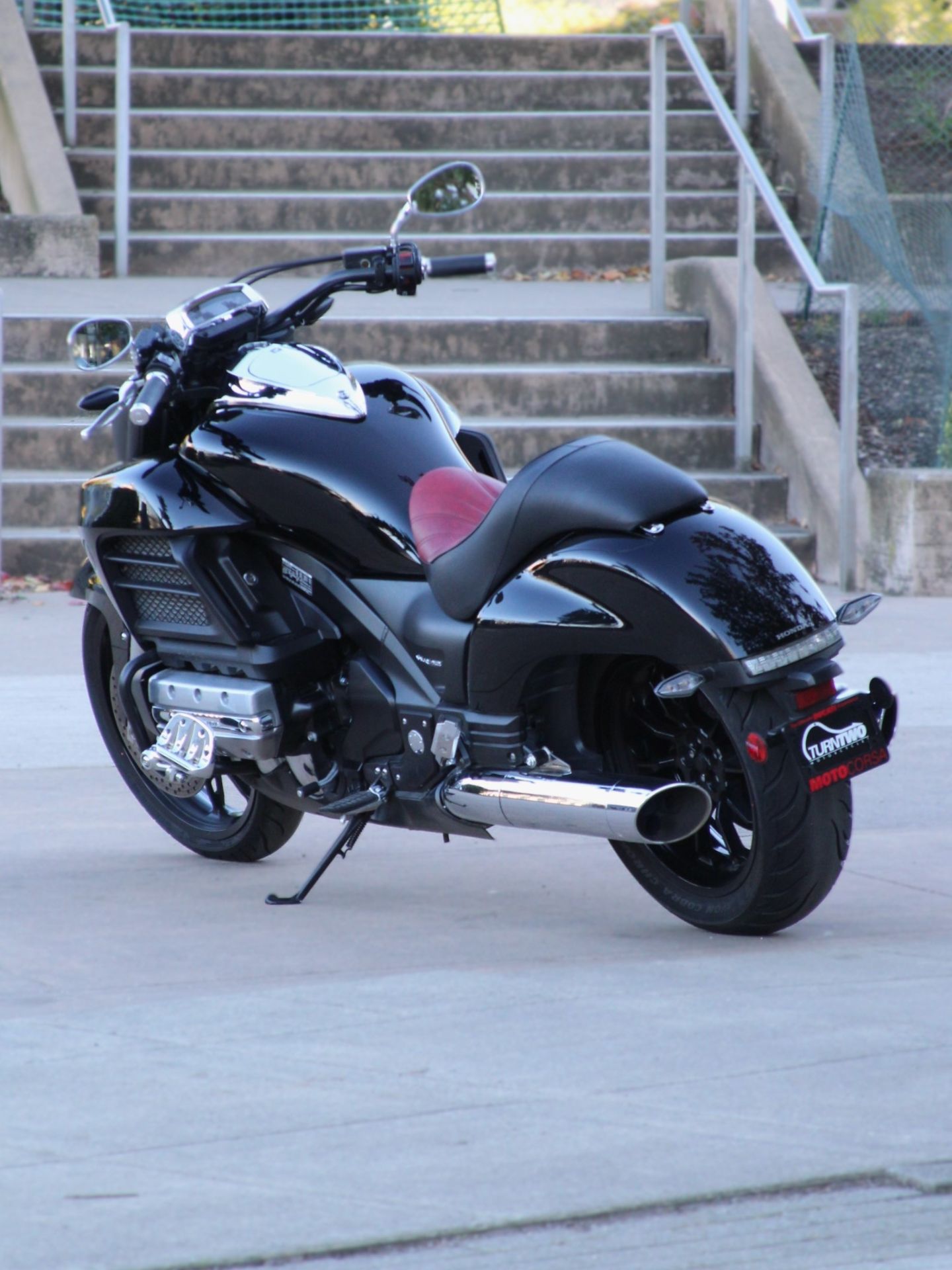 2014 Honda Gold Wing® Valkyrie® ABS in Portland, Oregon - Photo 2