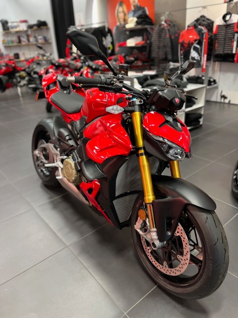 2026 Ducati Streetfighter V4 S in Portland, Oregon - Photo 9