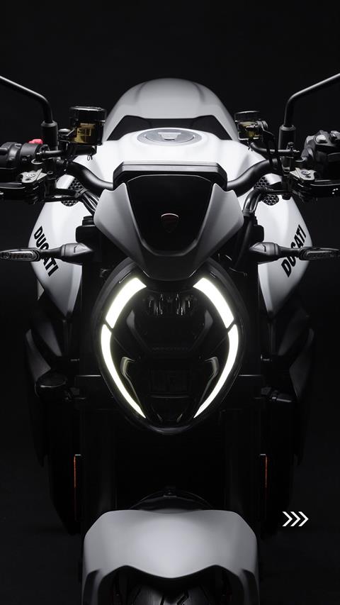 2026 Ducati Monster in Portland, Oregon - Photo 24