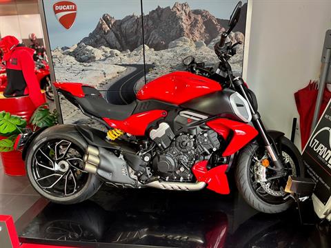 2025 Ducati Diavel V4 in Portland, Oregon - Photo 11