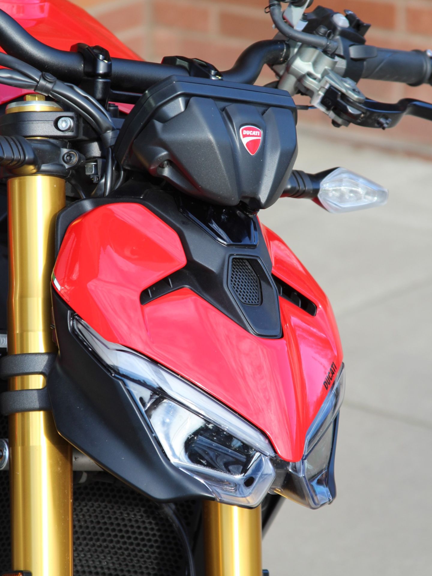 2025 Ducati Streetfighter V2 S in Portland, Oregon - Photo 4