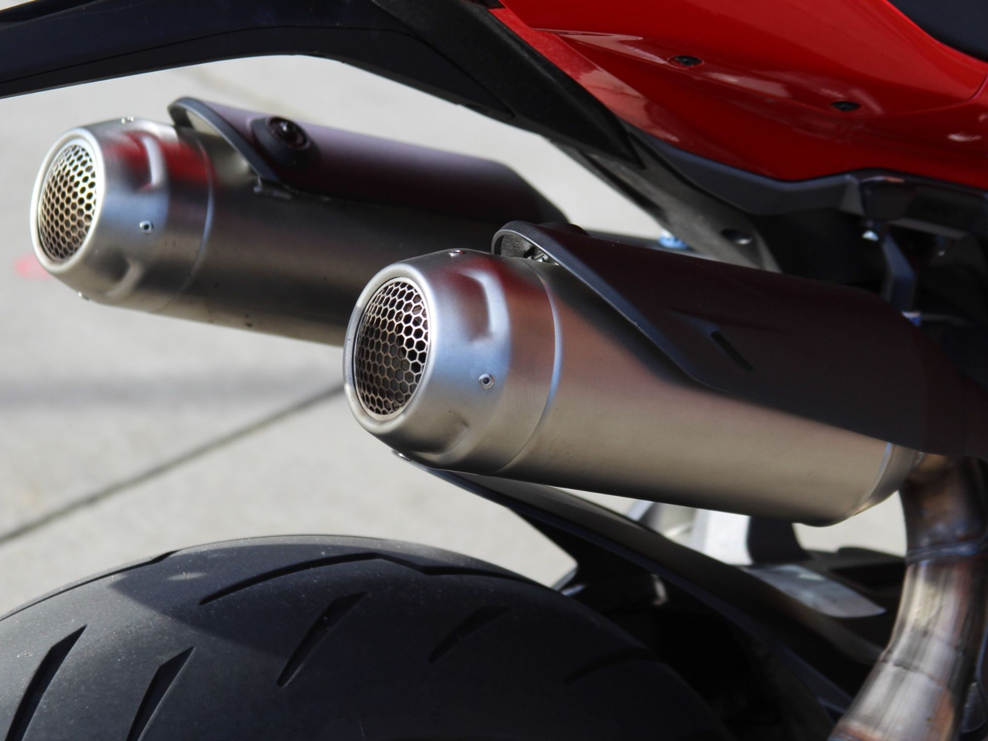 2025 Ducati Streetfighter V2 S in Portland, Oregon - Photo 13