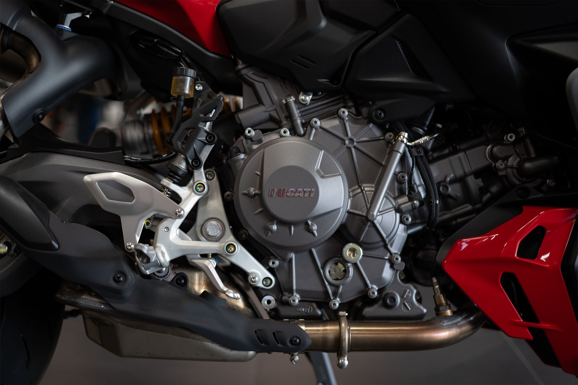 2025 Ducati Streetfighter V2 S in Portland, Oregon - Photo 3
