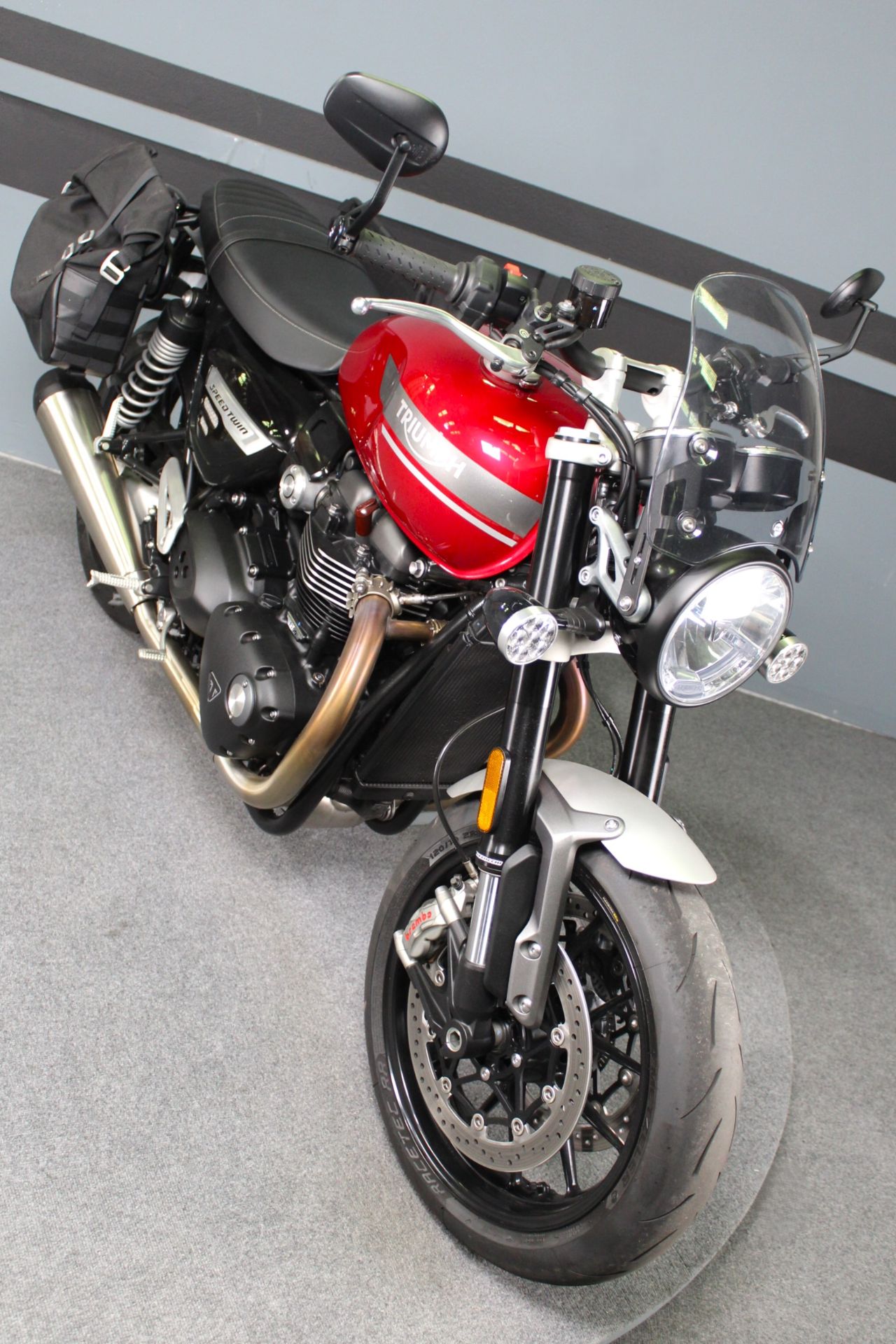 2023 Triumph Speed Twin 1200 in Portland, Oregon - Photo 2