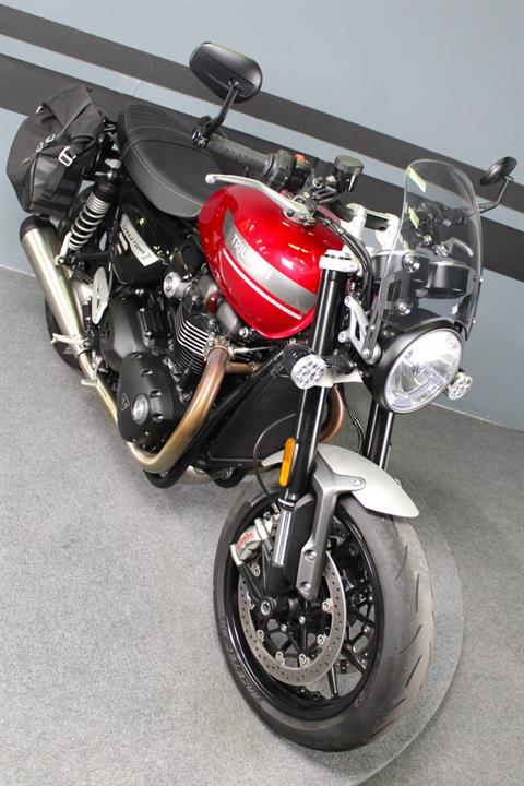 2023 Triumph Speed Twin 1200 in Portland, Oregon - Photo 2