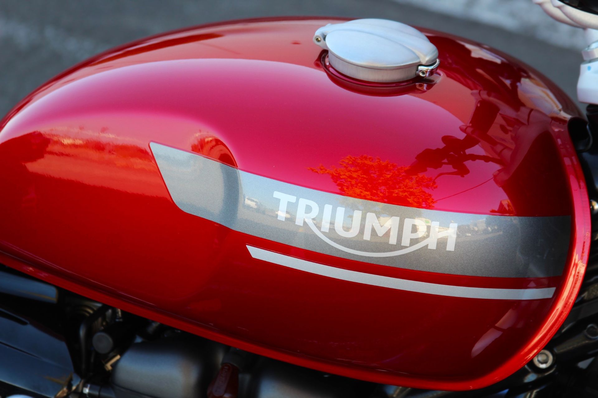 2023 Triumph Speed Twin 1200 in Portland, Oregon - Photo 3