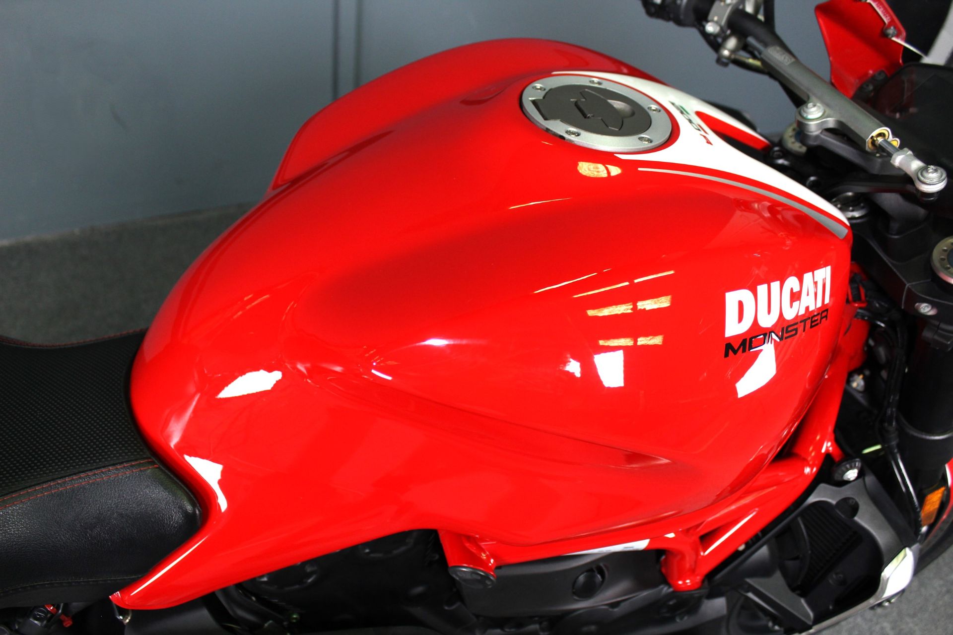 2018 Ducati Monster 1200 R in Portland, Oregon - Photo 12