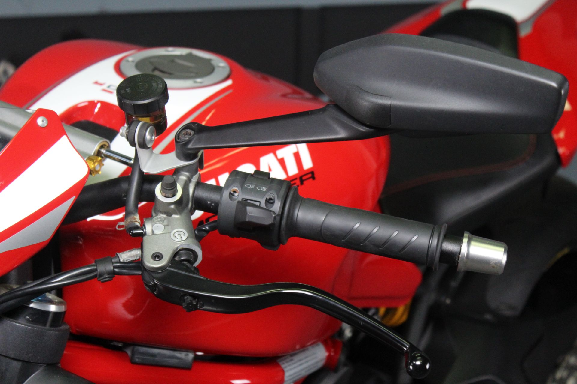2018 Ducati Monster 1200 R in Portland, Oregon - Photo 11