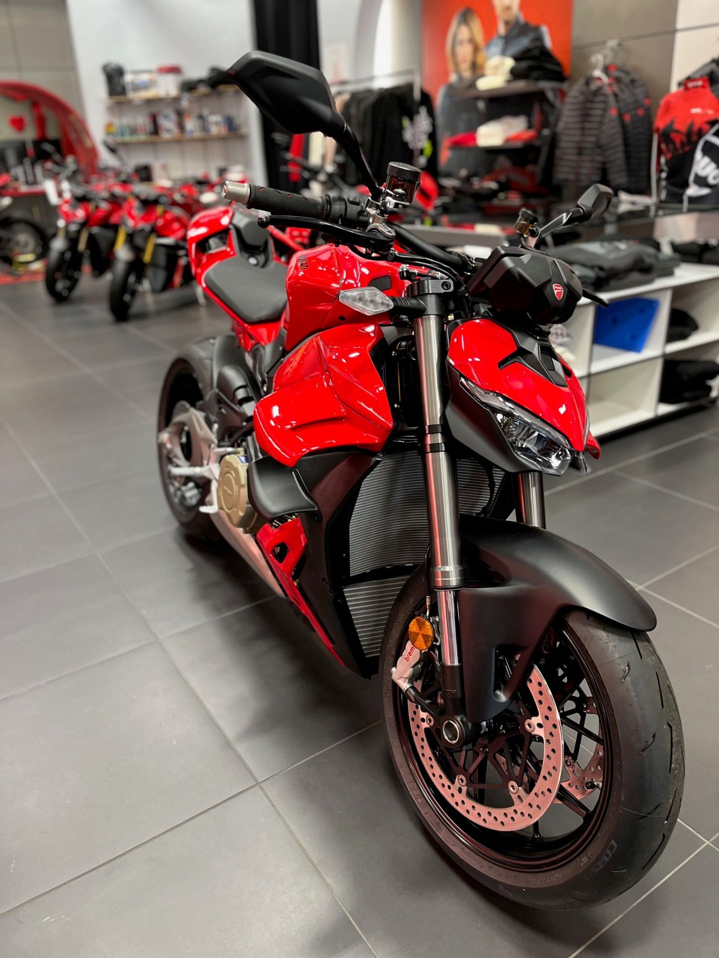 2026 Ducati Streetfighter V4 in Portland, Oregon - Photo 9