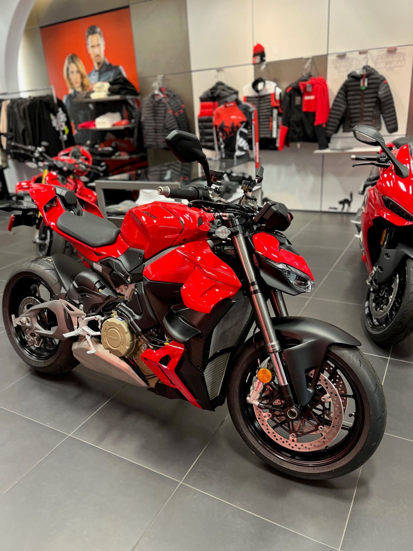 2026 Ducati Streetfighter V4 in Portland, Oregon - Photo 2