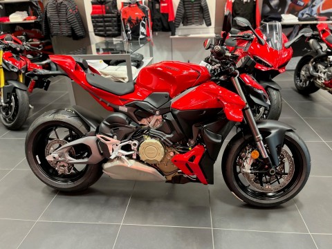2026 Ducati Streetfighter V4 in Portland, Oregon - Photo 3
