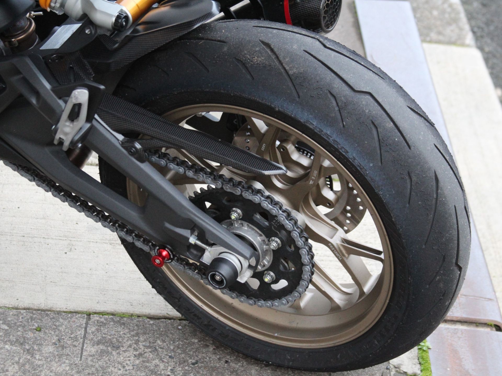 2024 Ducati Monster 30th Anniversario in Portland, Oregon - Photo 12