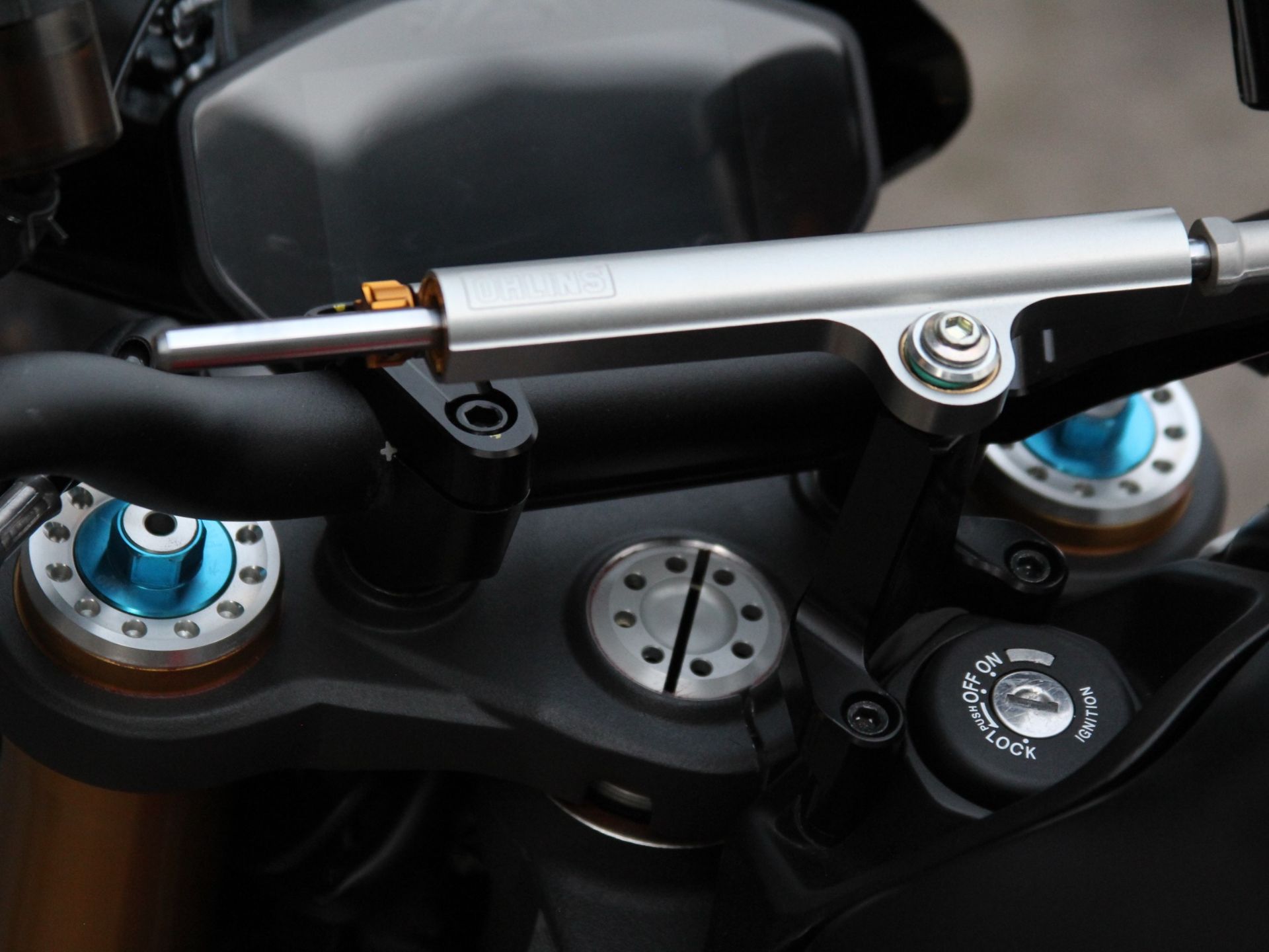 2024 Ducati Monster 30th Anniversario in Portland, Oregon - Photo 6