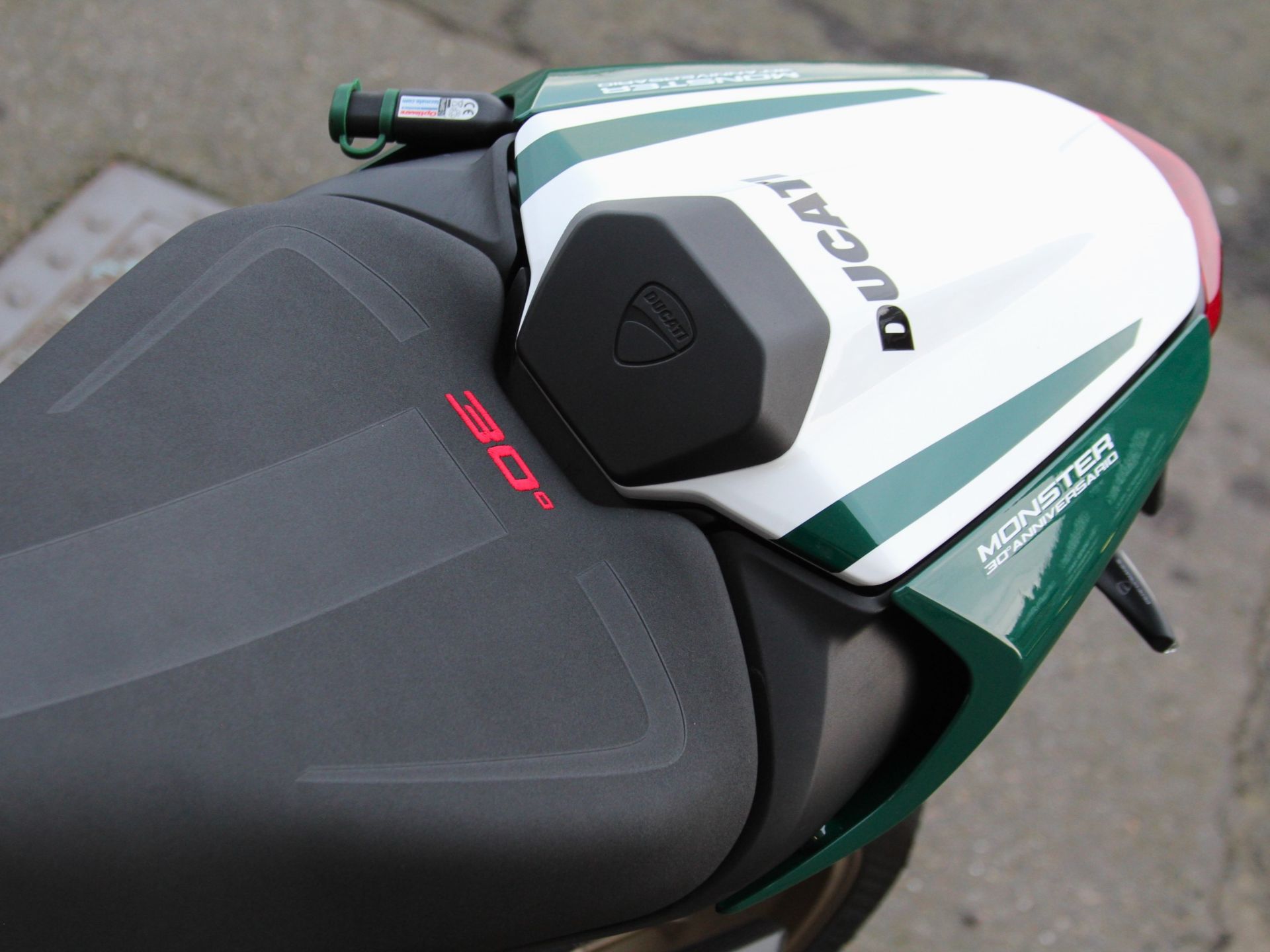 2024 Ducati Monster 30th Anniversario in Portland, Oregon - Photo 13