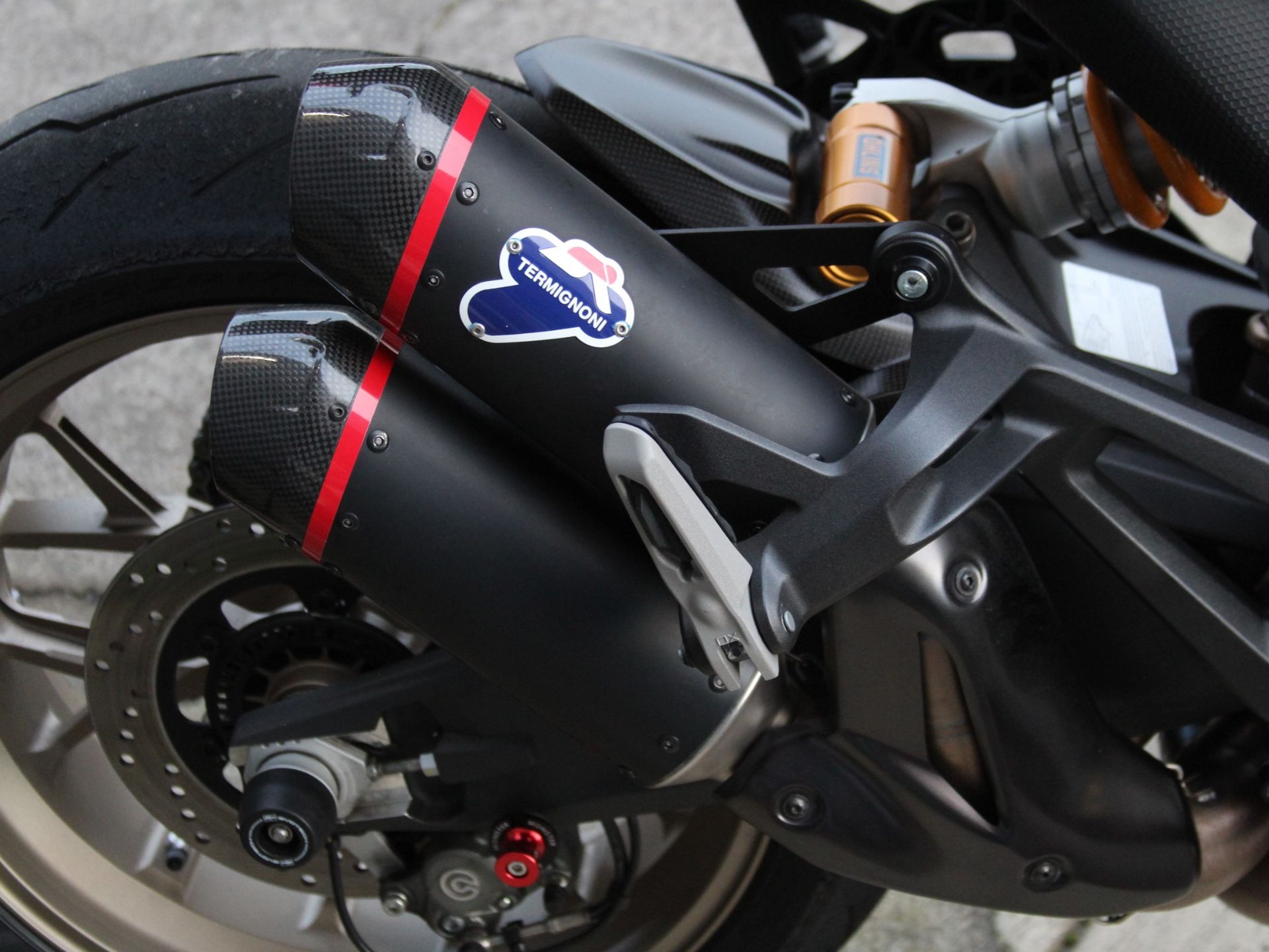 2024 Ducati Monster 30th Anniversario in Portland, Oregon - Photo 11