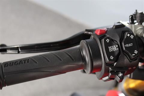 2022 Ducati Streetfighter V4 S in Portland, Oregon - Photo 8