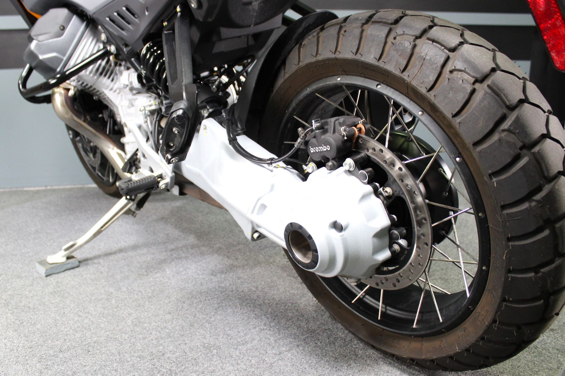 2024 Moto Guzzi Stelvio in Portland, Oregon - Photo 20