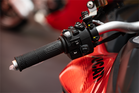 2025 Ducati Multistrada V4 Pikes Peak in Portland, Oregon - Photo 7