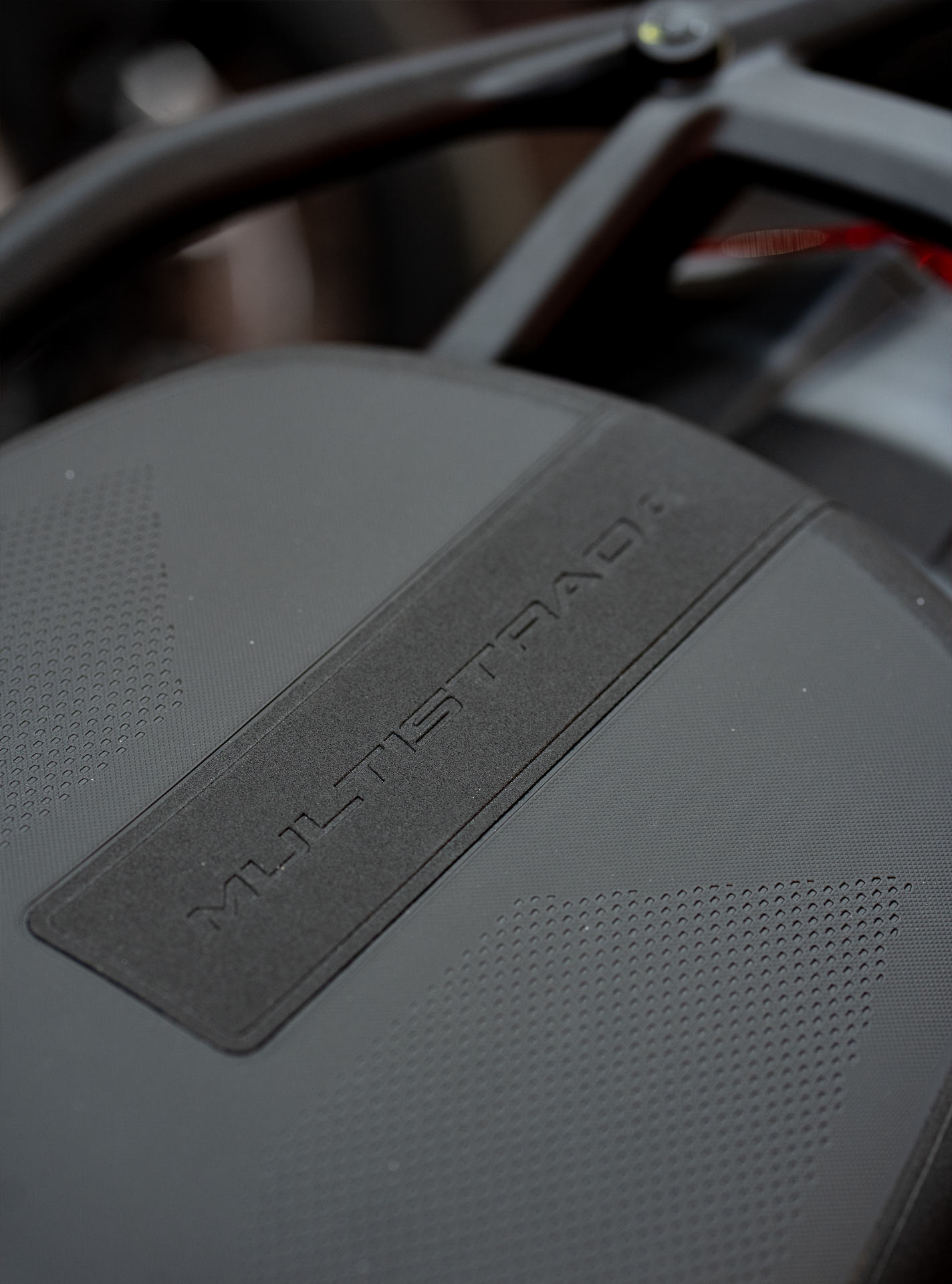 2025 Ducati Multistrada V4 Pikes Peak in Portland, Oregon - Photo 18
