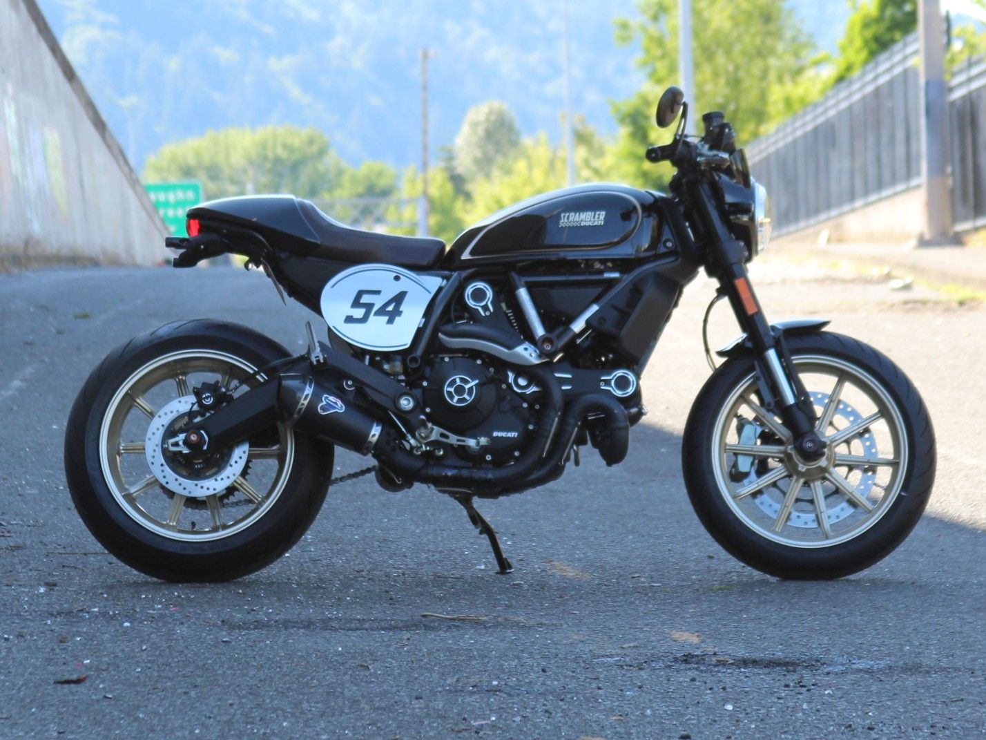 2017 Ducati Scrambler Cafe Racer in Portland, Oregon - Photo 5