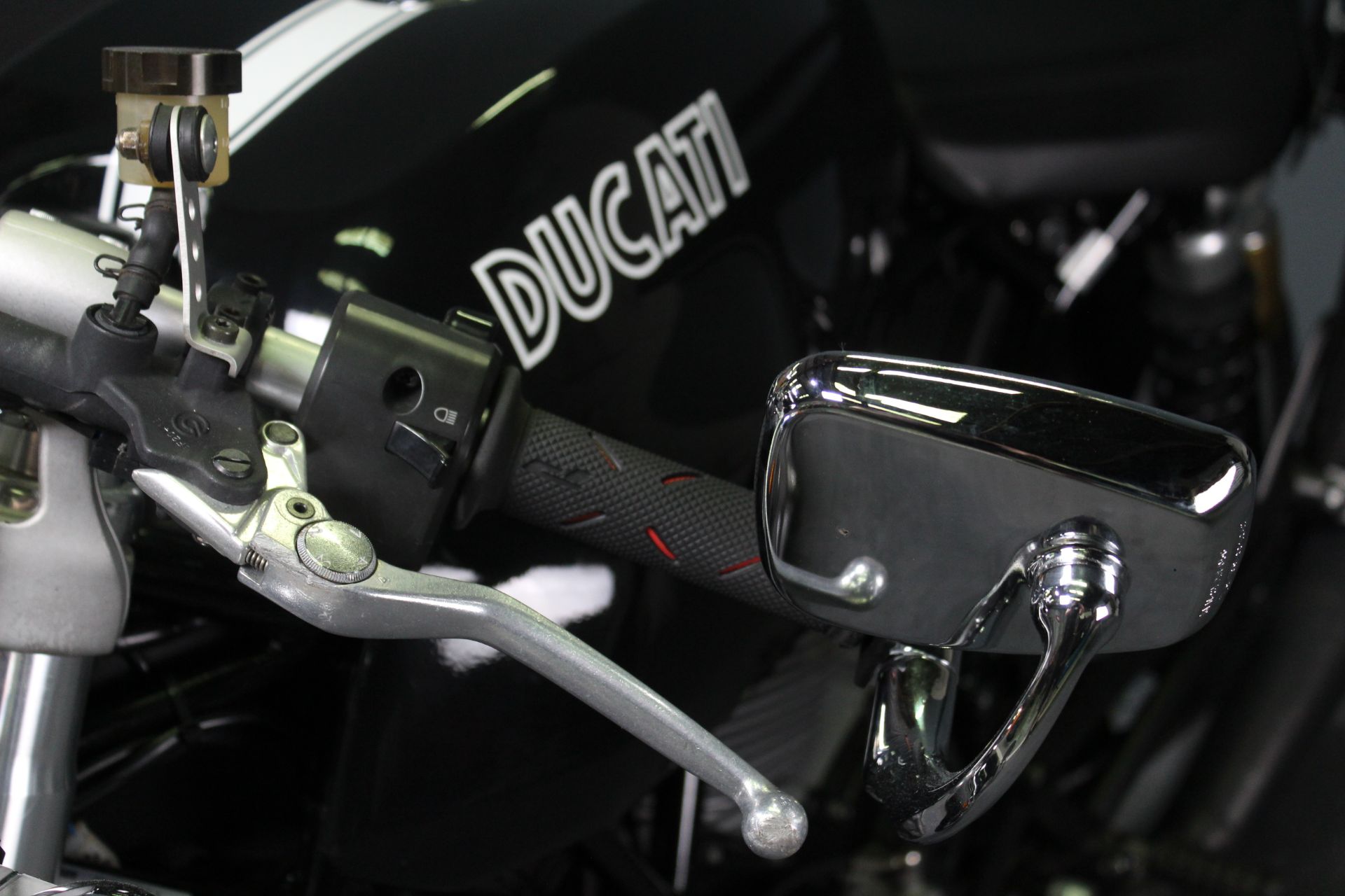 2007 Ducati SportClassic Sport 1000 biposto in Portland, Oregon - Photo 9