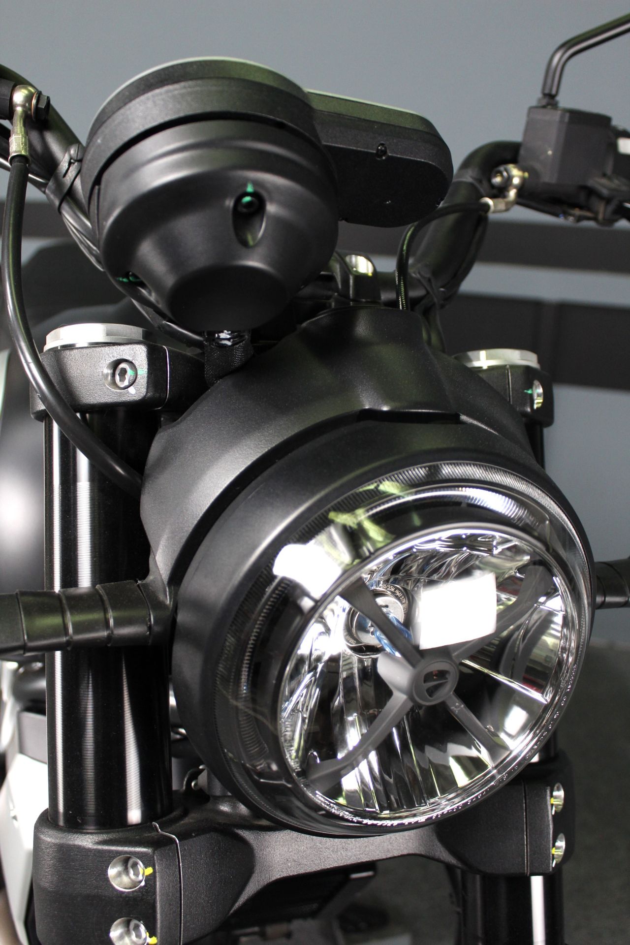 2022 Ducati Scrambler 1100 Dark PRO in Portland, Oregon - Photo 7