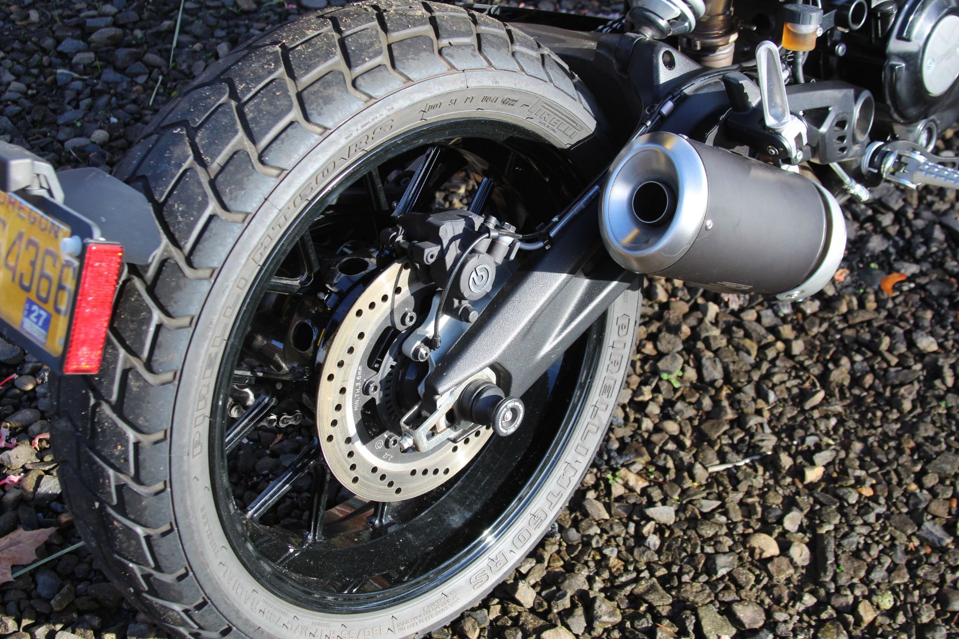 2024 Ducati Scrambler Icon in Portland, Oregon - Photo 9