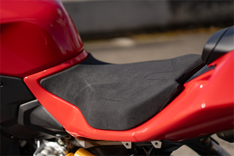 2025 Ducati Panigale V2 S in Portland, Oregon - Photo 5