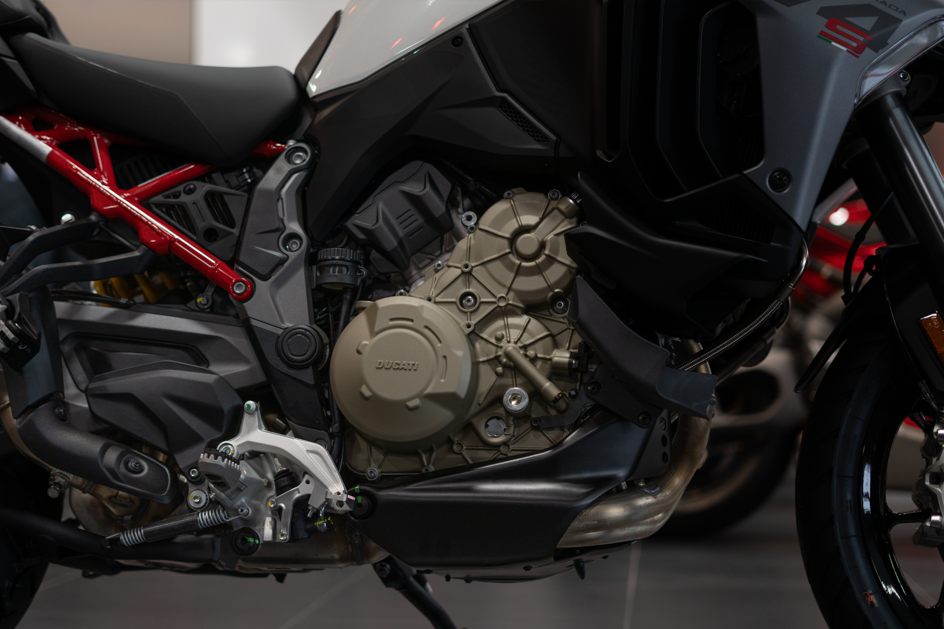 2026 Ducati Multistrada V4 S Travel & Radar in Portland, Oregon - Photo 2