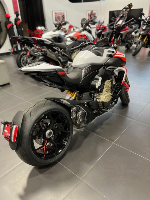 2026 Ducati Diavel V4 RS in Portland, Oregon - Photo 5