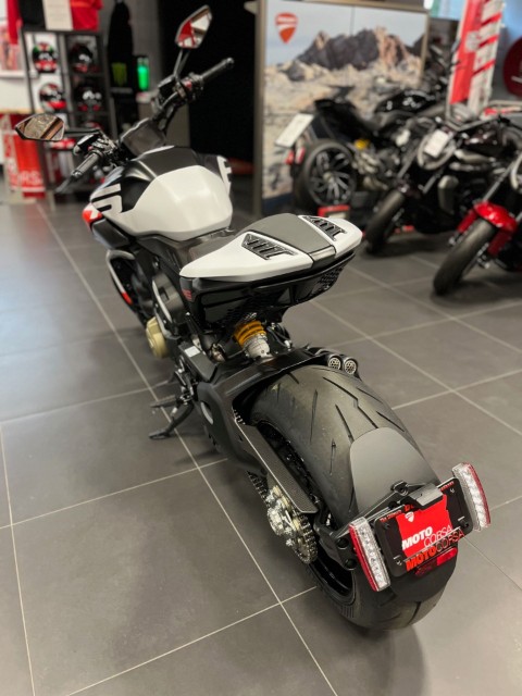 2026 Ducati Diavel V4 RS in Portland, Oregon - Photo 7